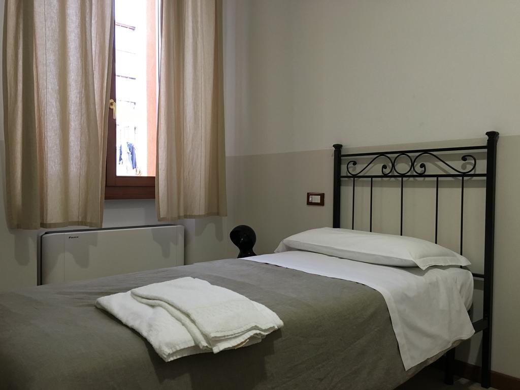 Auberge de jeunesse L'Archetto à Crémone Extérieur photo